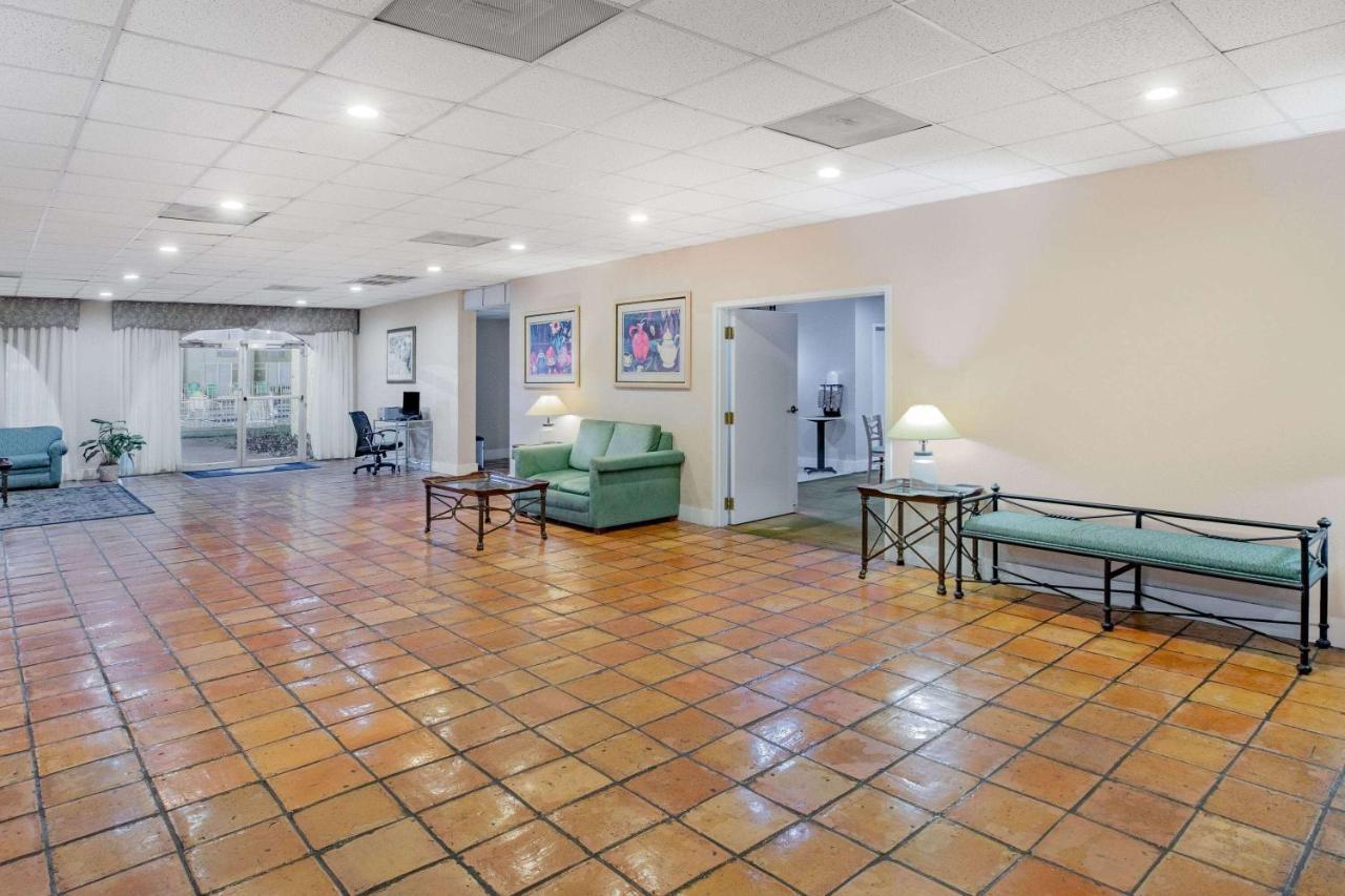 Days Inn By Wyndham Del Rio Luaran gambar